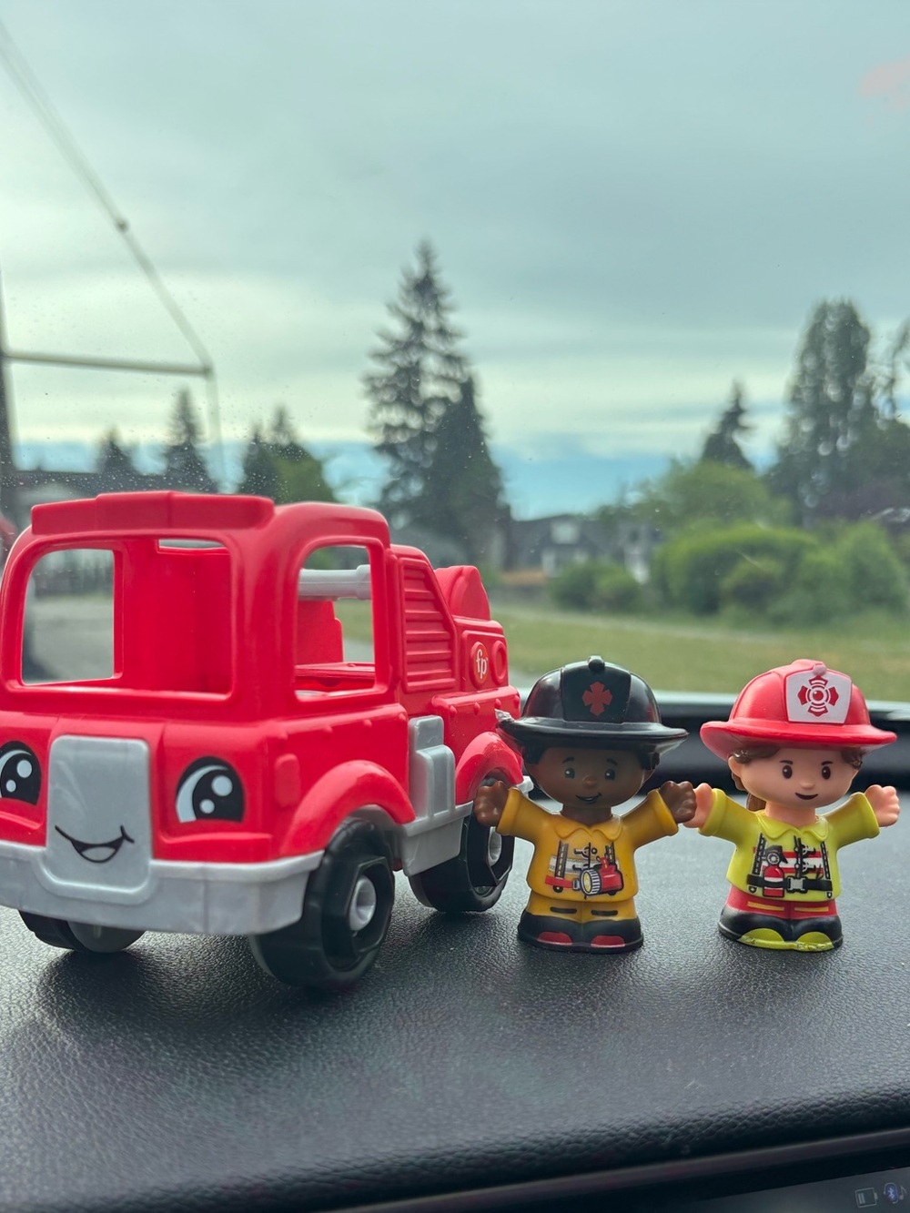 Fisher-Price Red Fire Truck with Two Rescue Little People